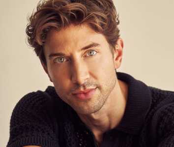 Thumbnail image for Cabaret 88 presents: Nick Adams.