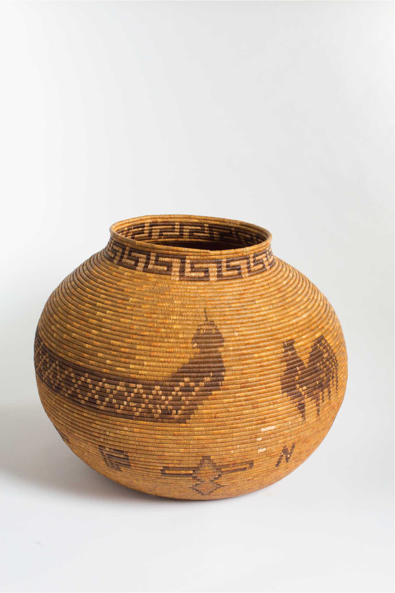 Dolores Saneva Patencio, Cahuilla/Cupeño, Agua Caliente Reservation Large Olla Storage Basket