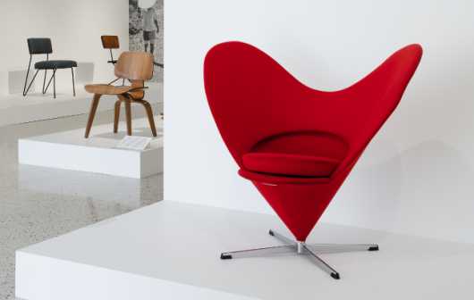 Photo of The Modern Chair exhibition.