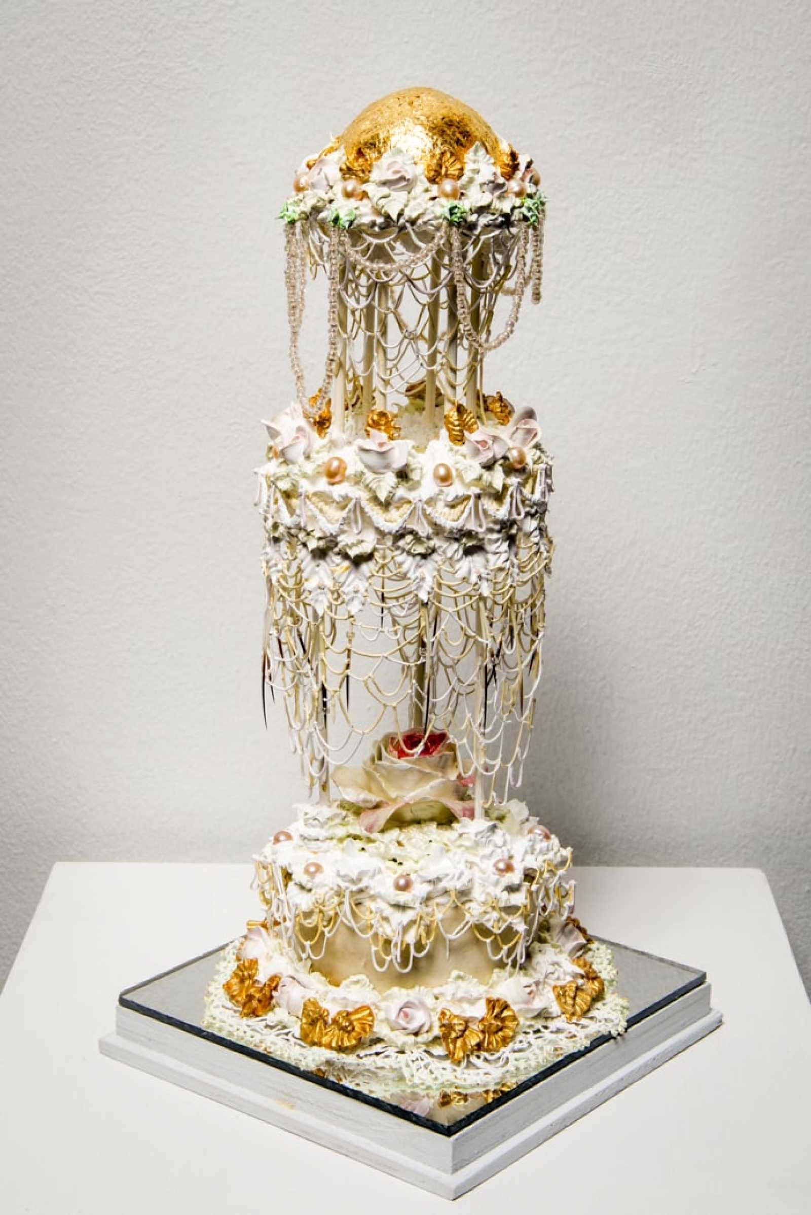 Pat Lasch, Wedding Tower, ca. 2012, Collection of Meredith Ward and Debra Wieder, photograph by David Plakke