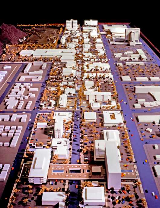 Photo of Alternative Palm Springs: Other Desert Architectures exhibition.